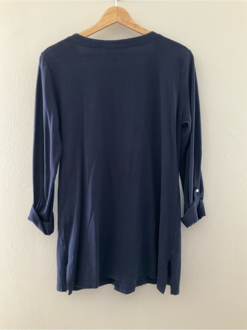 Lilly Pulitzer Medium Navy Blue Embroidered Beaded V Neck Tunic Top 100% Cotton - Picture 7 of 10